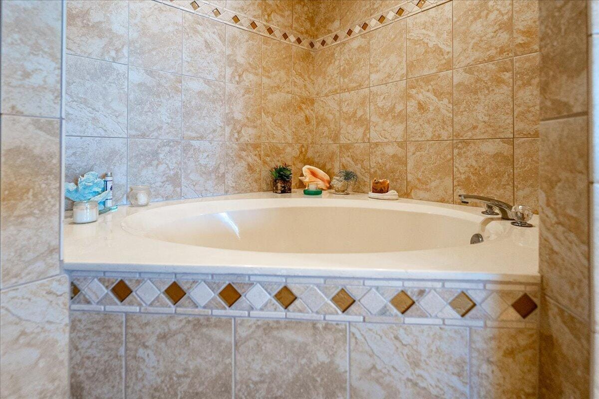 9950 S OCEAN Drive 604, Jensen Beach, FL 34957 photo 23