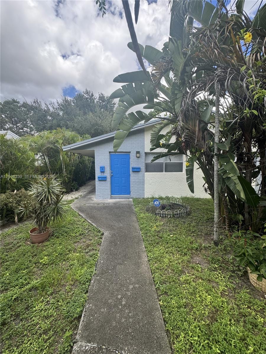 274 SW 9th Street 2, Dania Beach, FL 33004