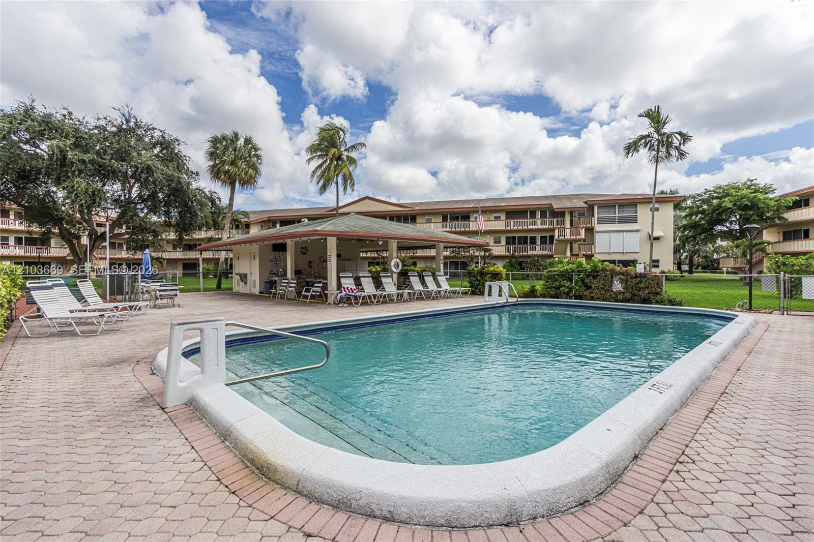 5300 Washington Street H137, Hollywood, FL 33021 photo 4