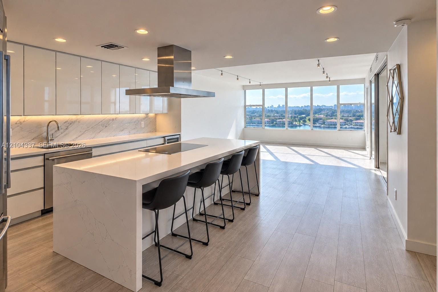 5600 Collins Avenue 9S, Miami Beach, FL 33140 photo 8