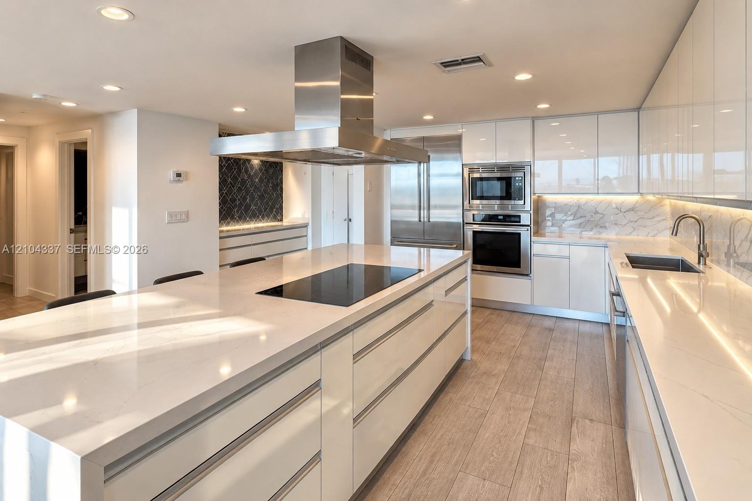 5600 Collins Avenue 9S, Miami Beach, FL 33140 photo 10