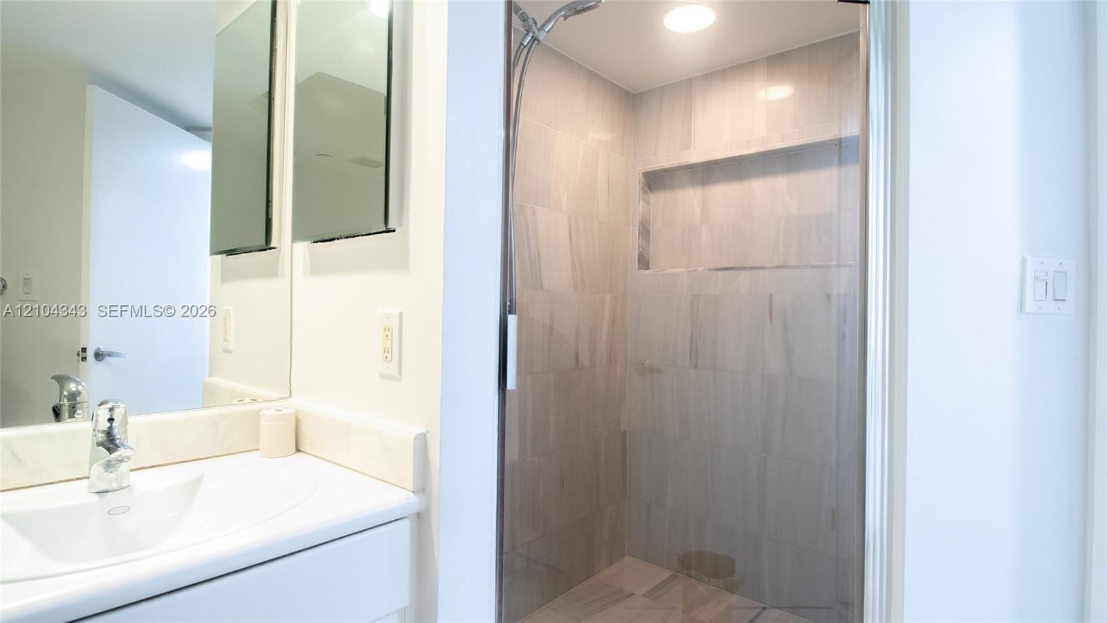 16425 Collins Avenue 1215, Sunny Isles Beach, FL 33160 photo 4