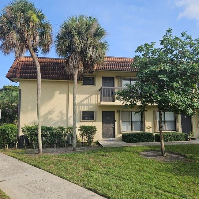 10069 NW 4th Street 204, Pembroke Pines, FL 33024