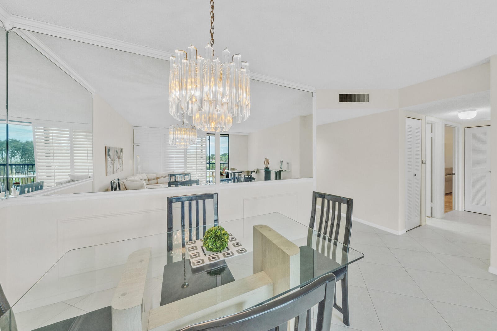 5280 LAS VERDES Circle 320, Delray Beach, FL 33484 photo 16