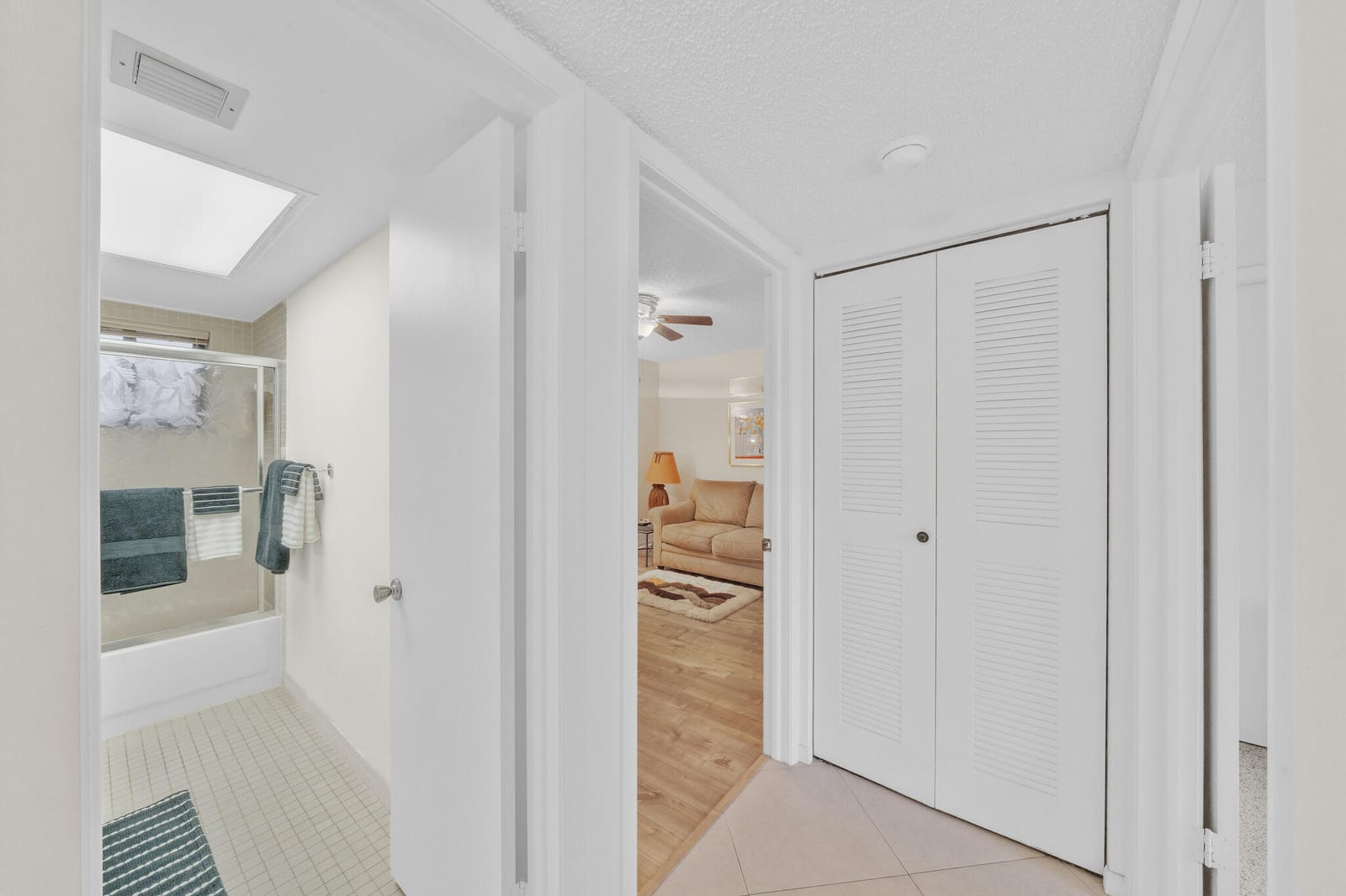 5280 LAS VERDES Circle 320, Delray Beach, FL 33484 photo 18