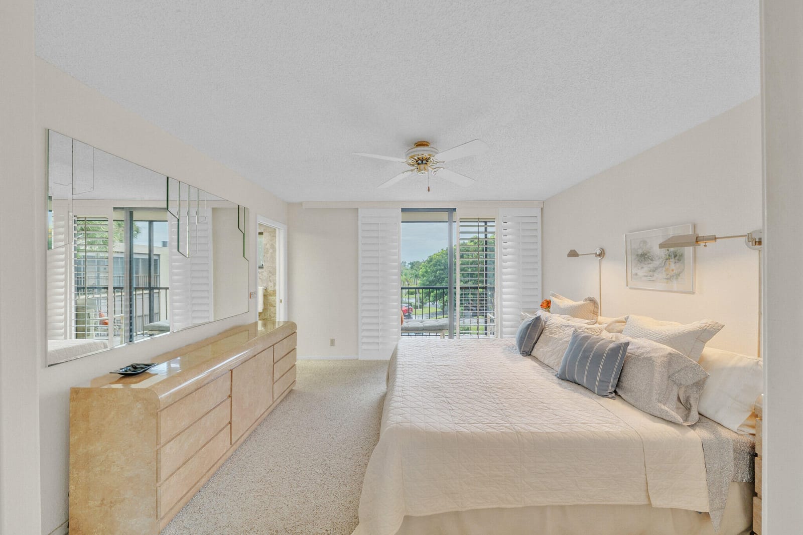 5280 LAS VERDES Circle 320, Delray Beach, FL 33484 photo 22