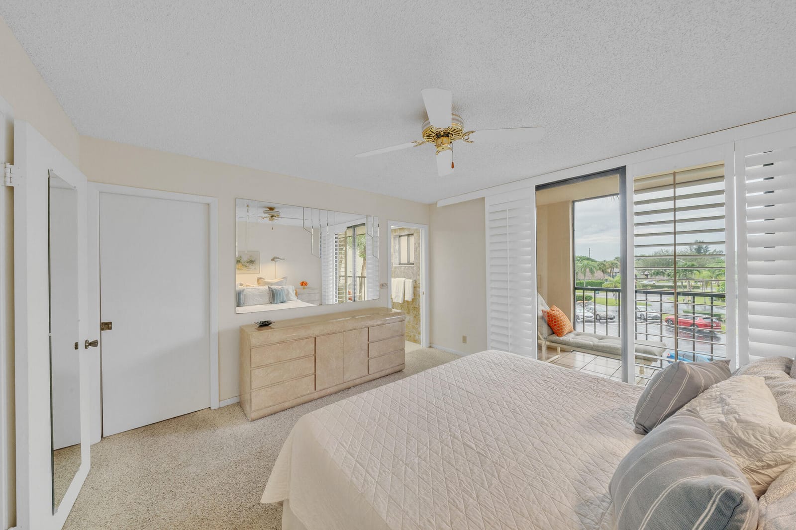 5280 LAS VERDES Circle 320, Delray Beach, FL 33484 photo 23