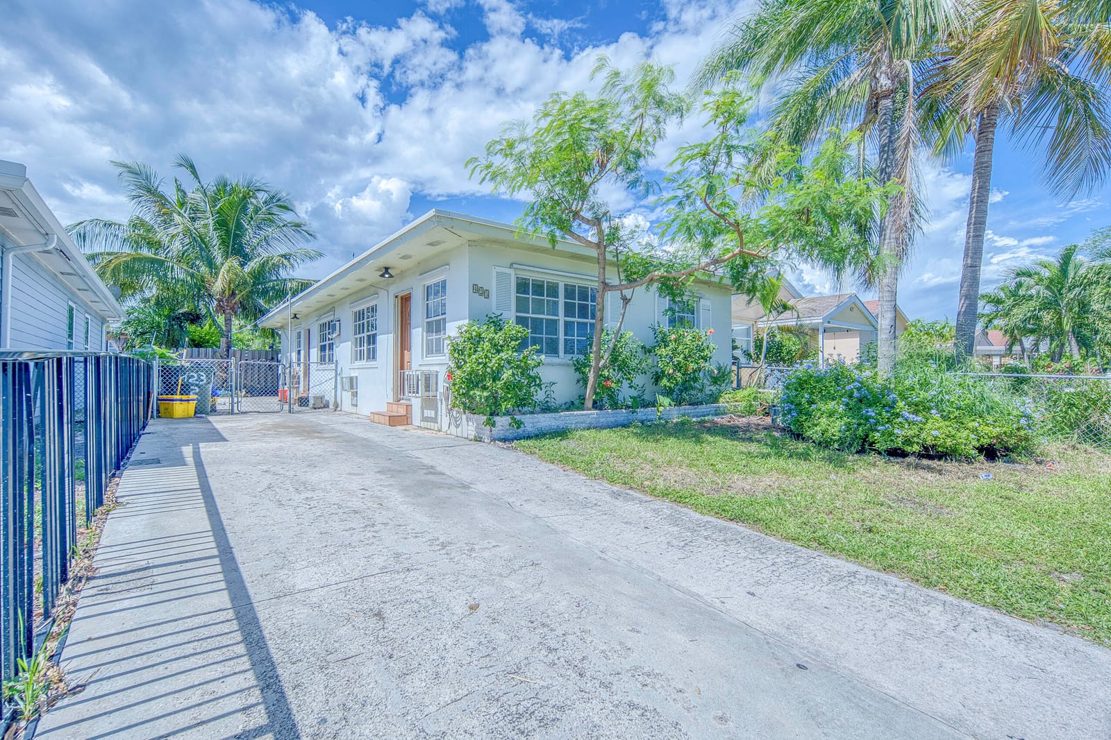 1 bedroom home for sale at 423 F, Lake Worth Beach, FL 33460 — $1,750