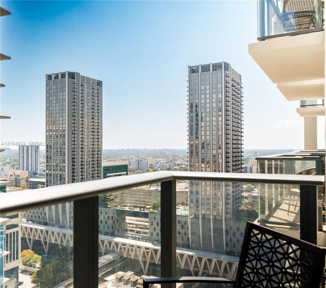 11 NE 6th Street 3005, Miami, FL 33132