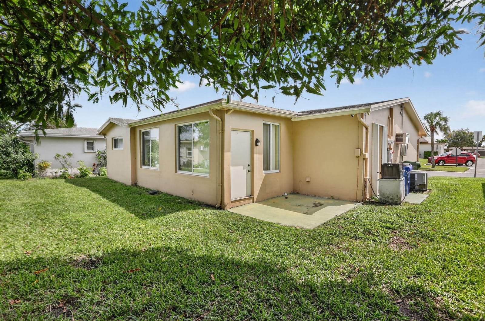6945 NW 14th Street, Margate, FL 33063 photo 23
