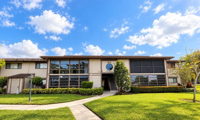 9767 W Mcnab Road 215, Tamarac, FL 33321