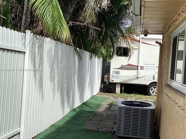 2101 N 57th Terrace, Hollywood, FL 33021 photo 22