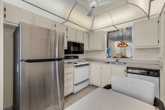 14307 BEDFORD Drive 306, Delray Beach, FL 33446