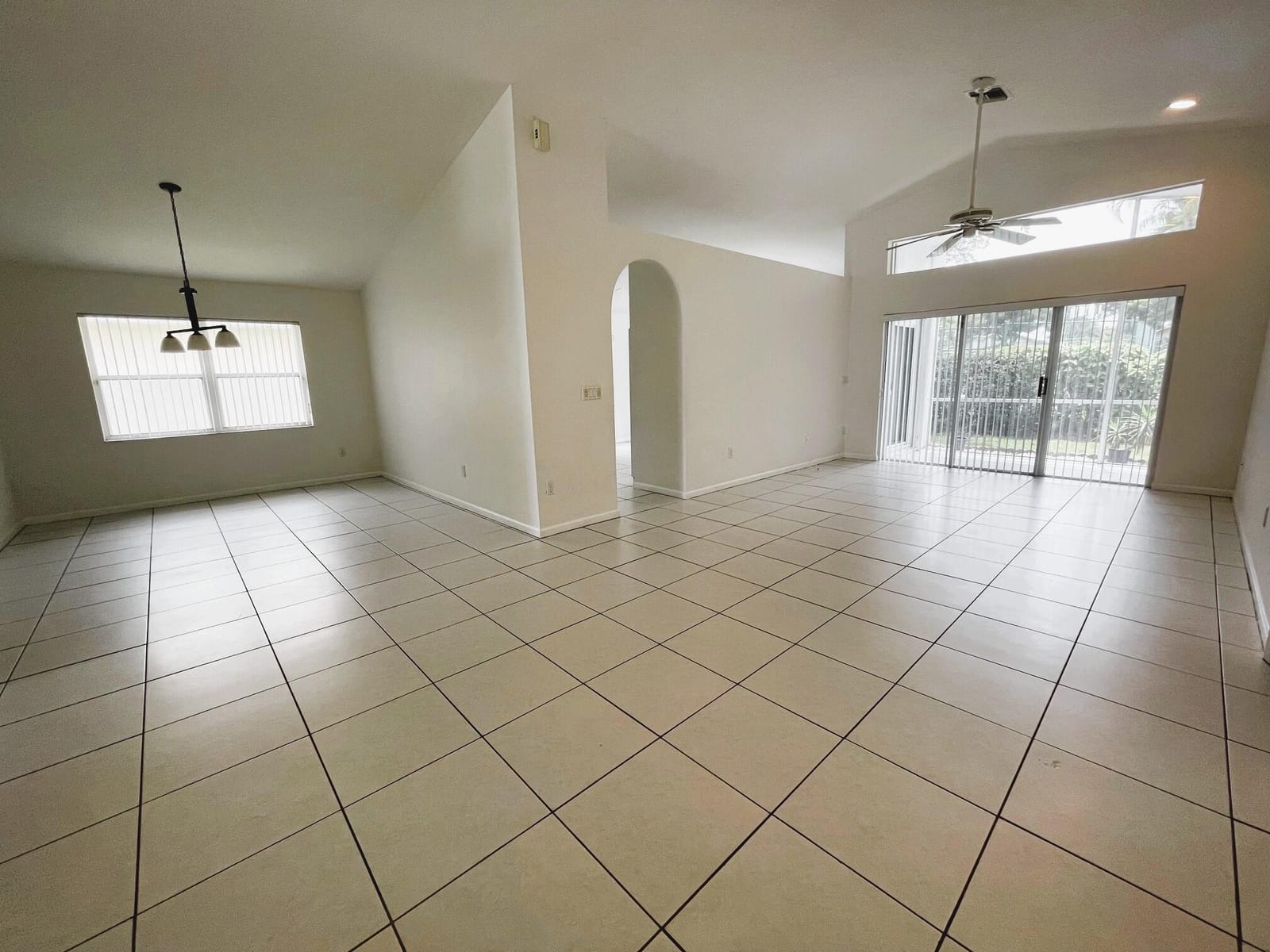 22875 BARRISTER Drive — photo 6
