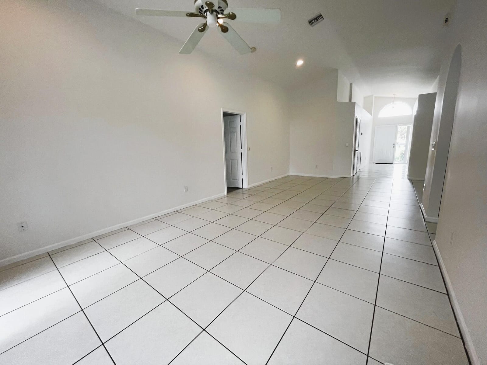 22875 BARRISTER Drive — photo 7