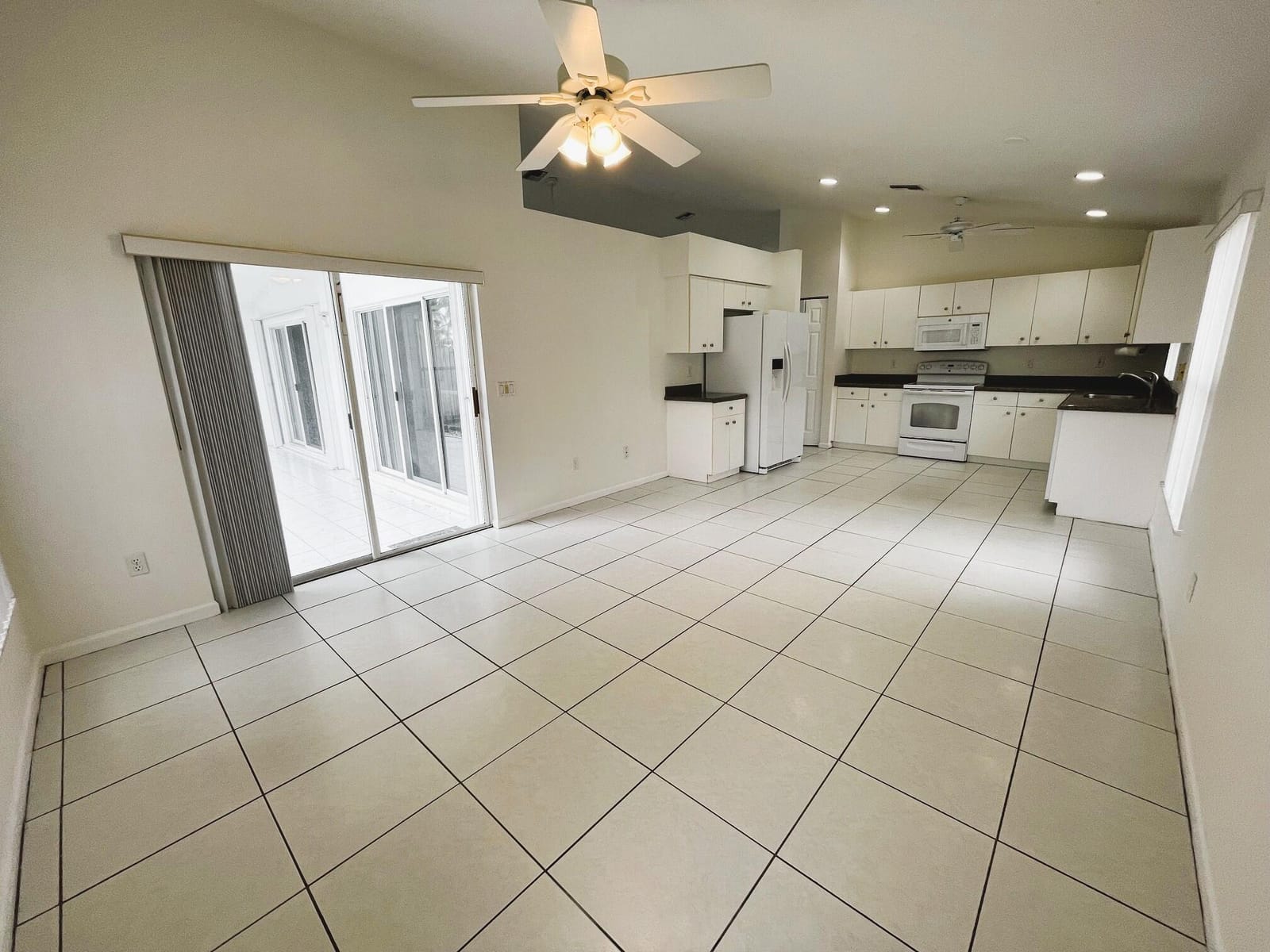 22875 BARRISTER Drive — photo 9