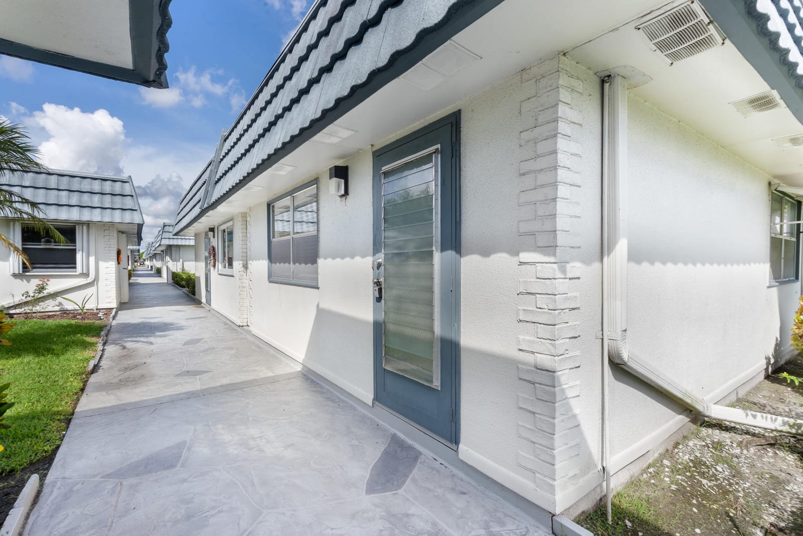 27 WATERFORD B, Delray Beach, FL 33446 photo 17