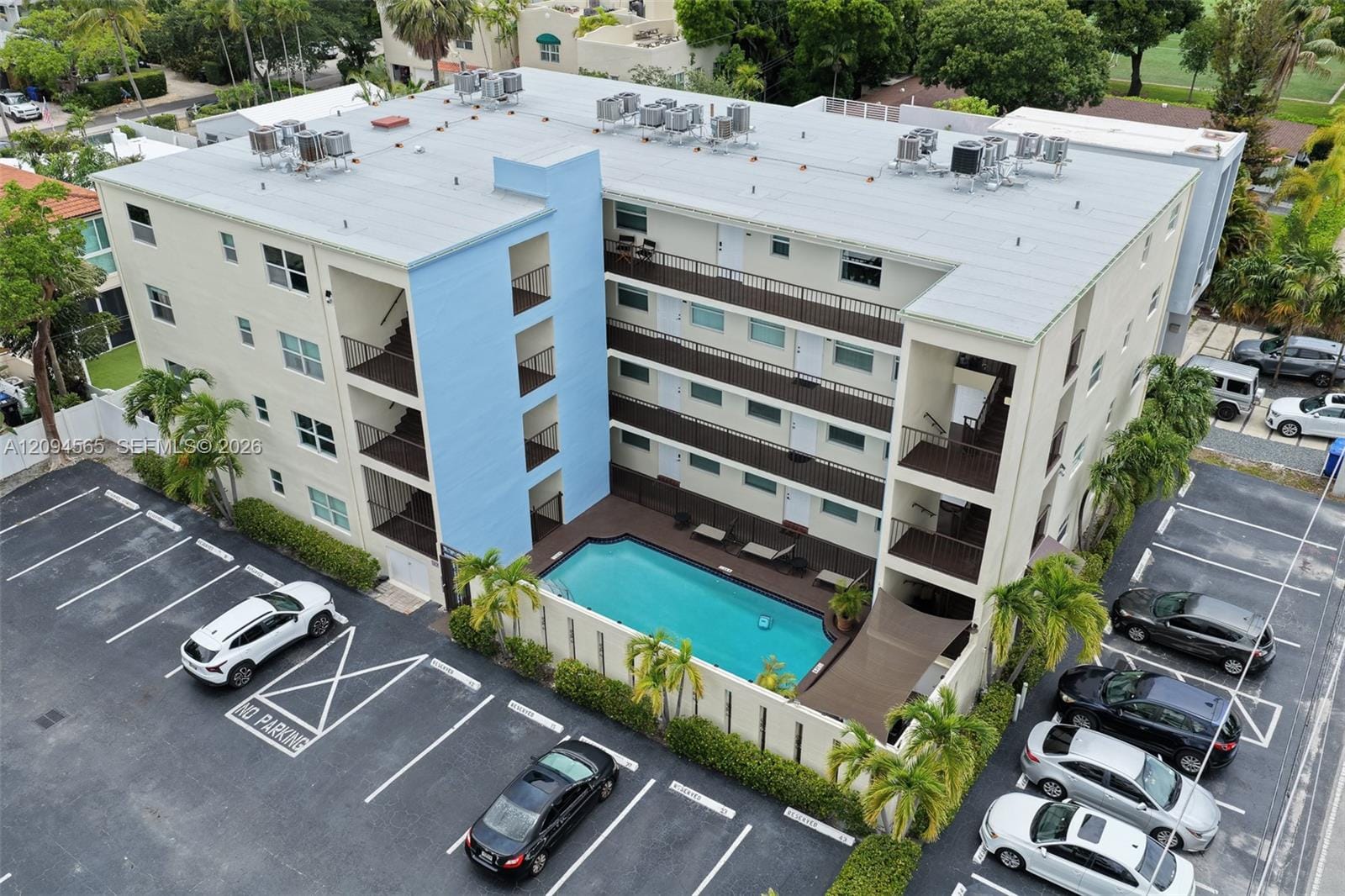 611 NE 14th Avenue 103, Fort Lauderdale, FL 33304 photo 14