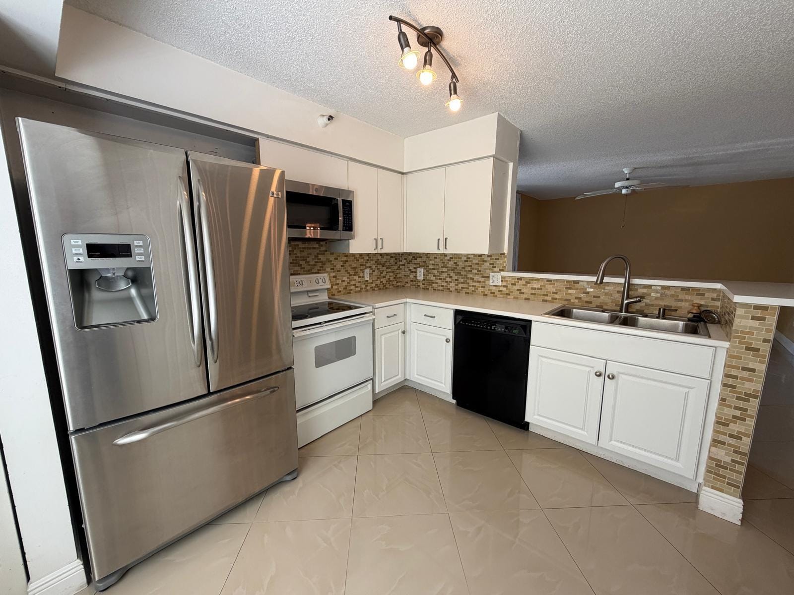 123 Yacht Club Way 111, Hypoluxo, FL 33462 photo 7