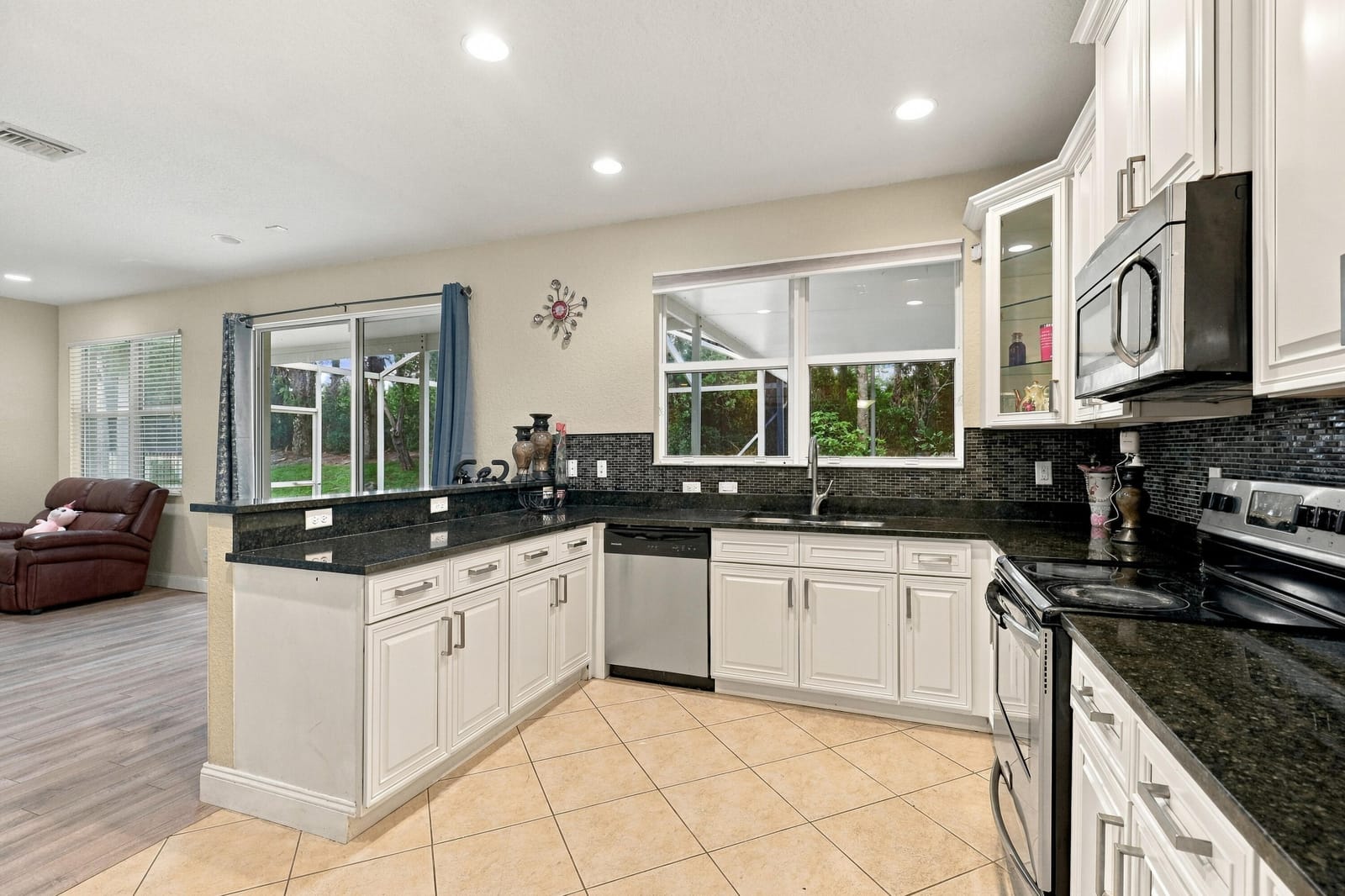 1086 NW LEONARDO Circle, Port St. Lucie, FL 34986 photo 13