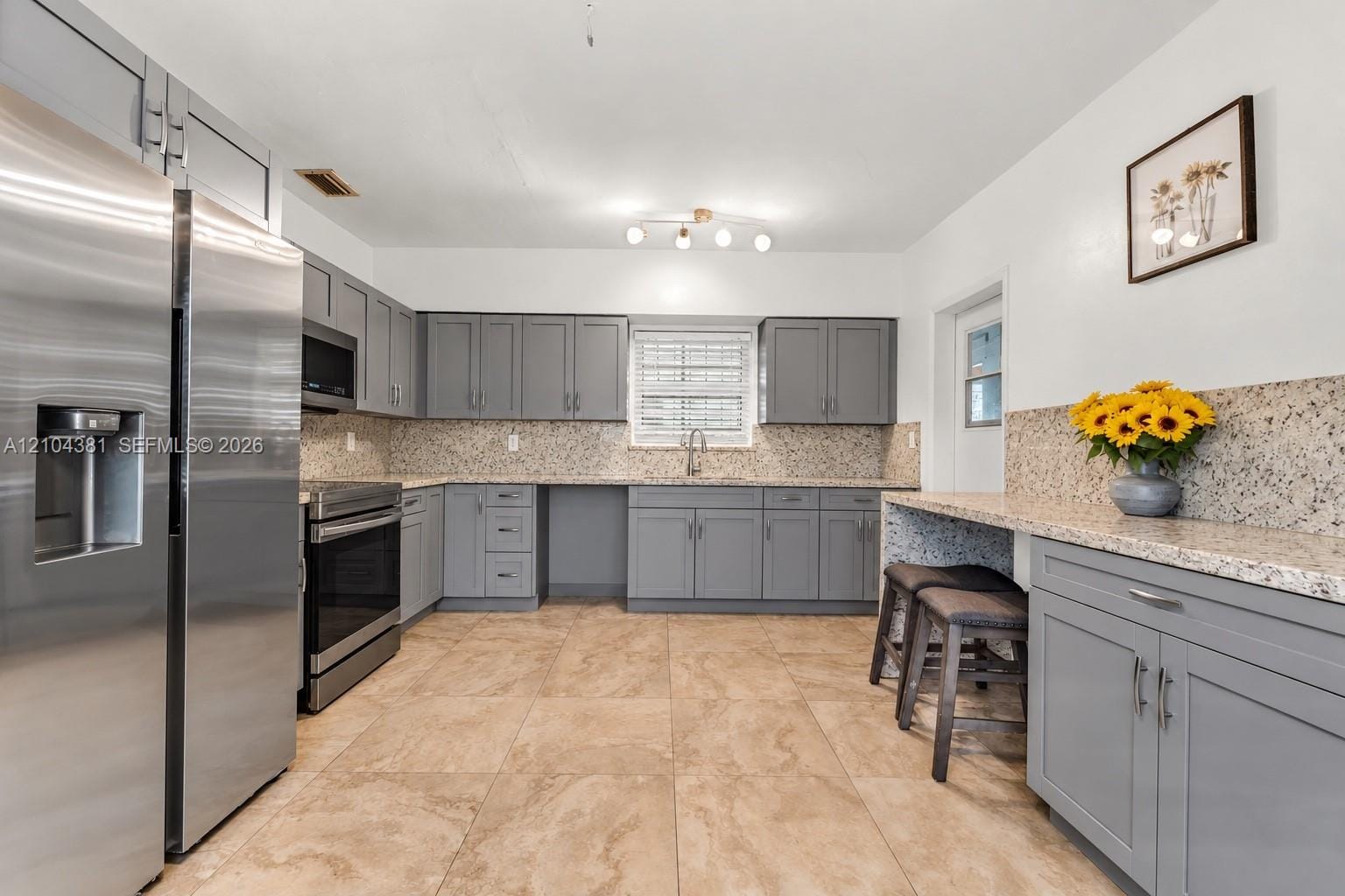 550 NW 107th Street, Miami, FL 33168 photo 2