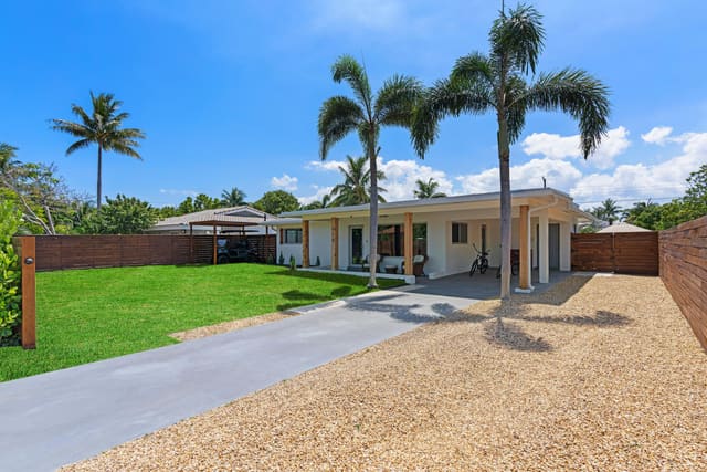 918 SE 3RD Avenue, Delray Beach, FL 33483