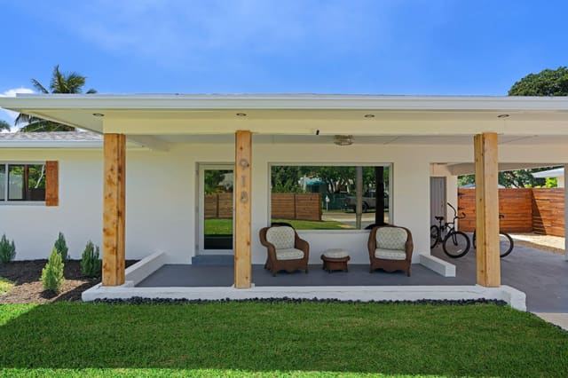 918 SE 3RD Avenue, Delray Beach, FL 33483