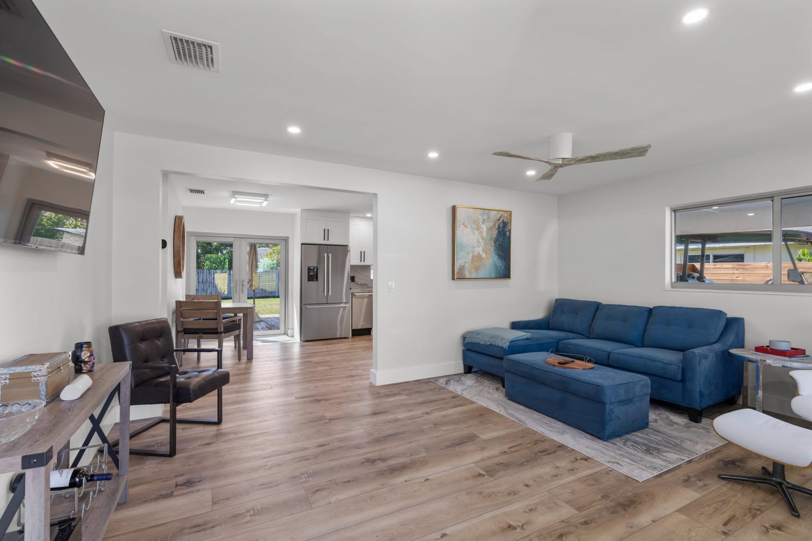 918 SE 3RD Avenue — photo 5