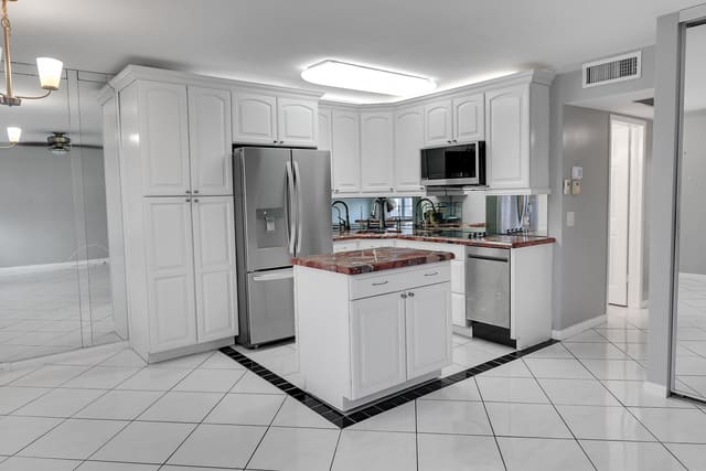 3061 EXETER D, Boca Raton, FL 33434