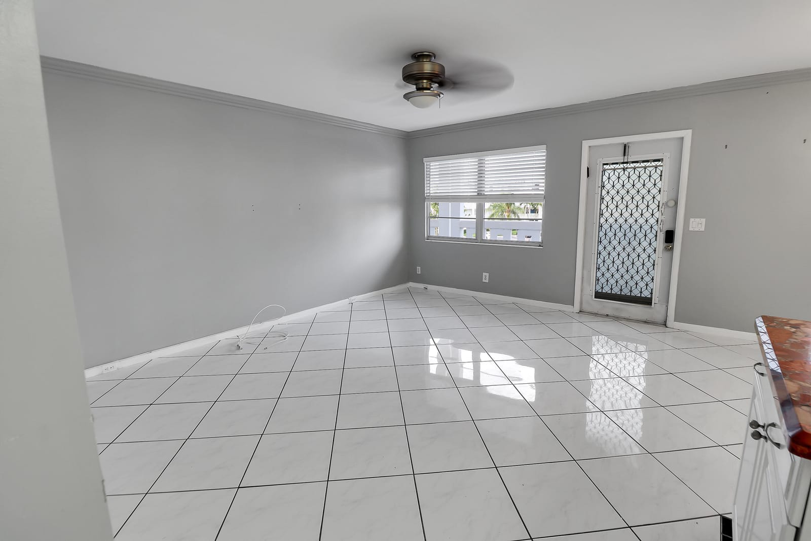 3061 EXETER D — photo 7