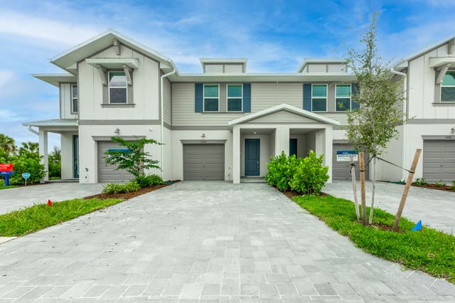 13009 SW Forli Way, Port St. Lucie, FL 34987