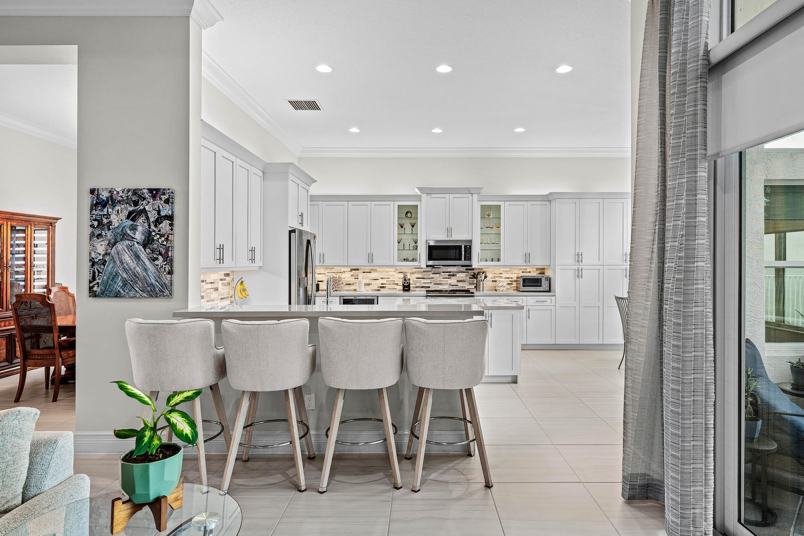 8223 Majestic Mountain Drive — photo 11