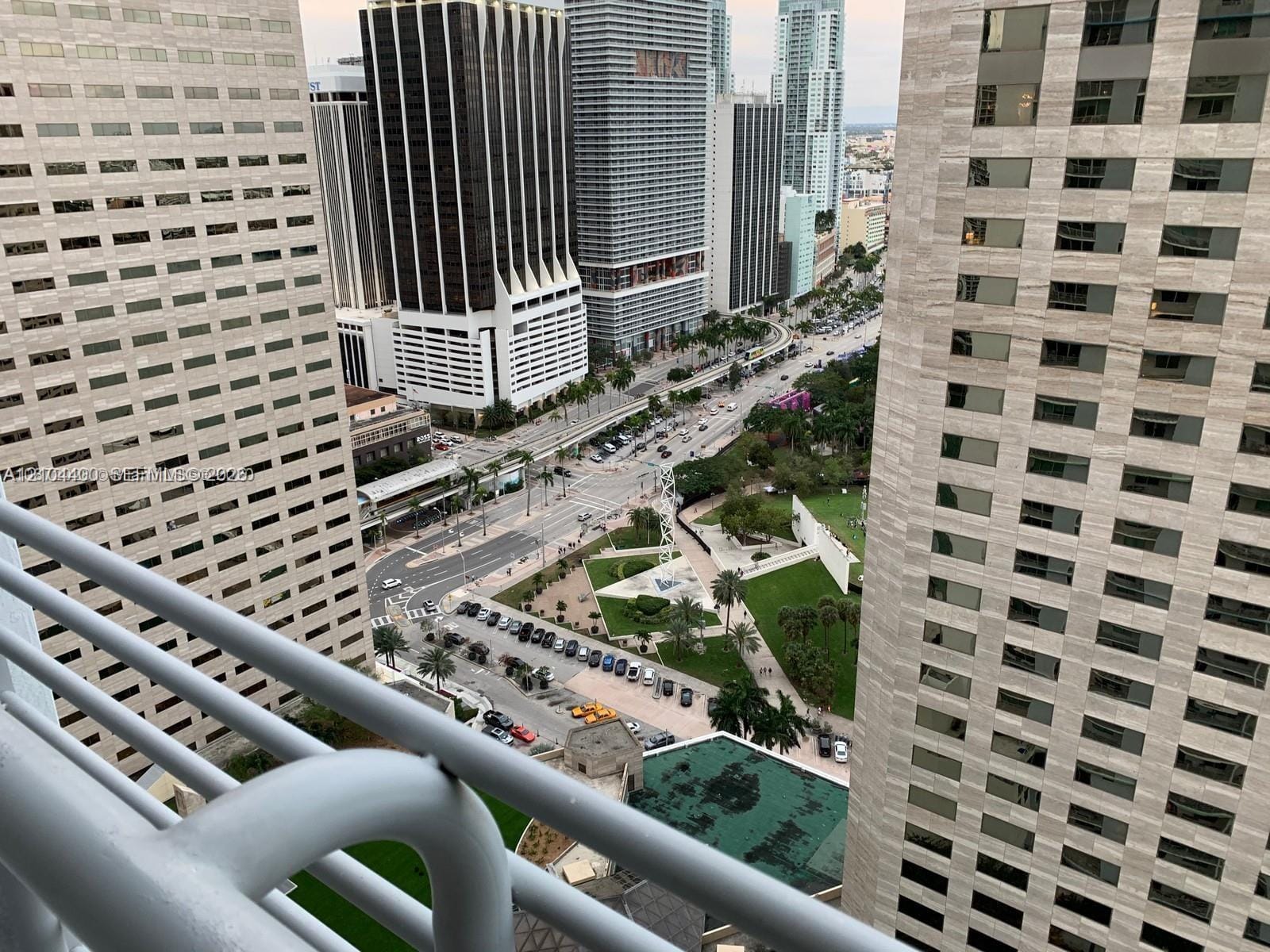 335 S Biscayne Boulevard 3406, Miami, FL 33131 photo 7