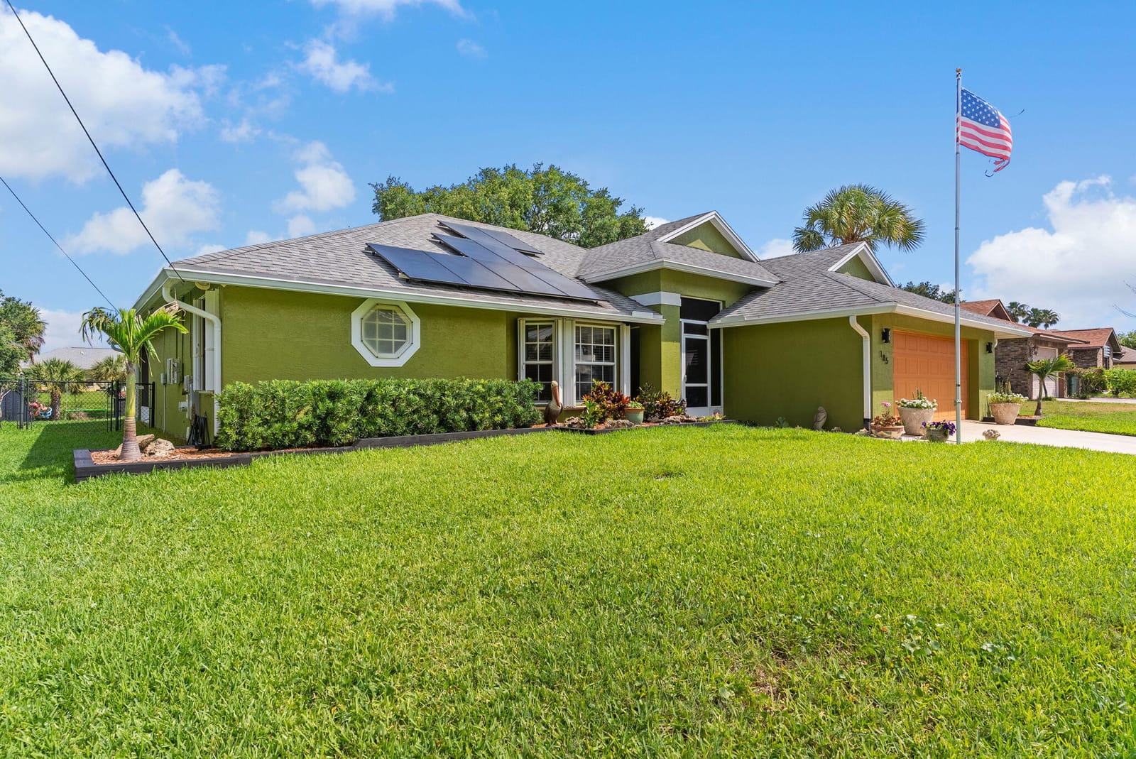 185 JOY HAVEN Drive, Sebastian, FL 32958 photo 2