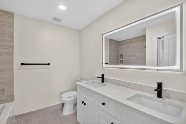 8213 ROSE MARIE Avenue W, Boynton Beach, FL 33472