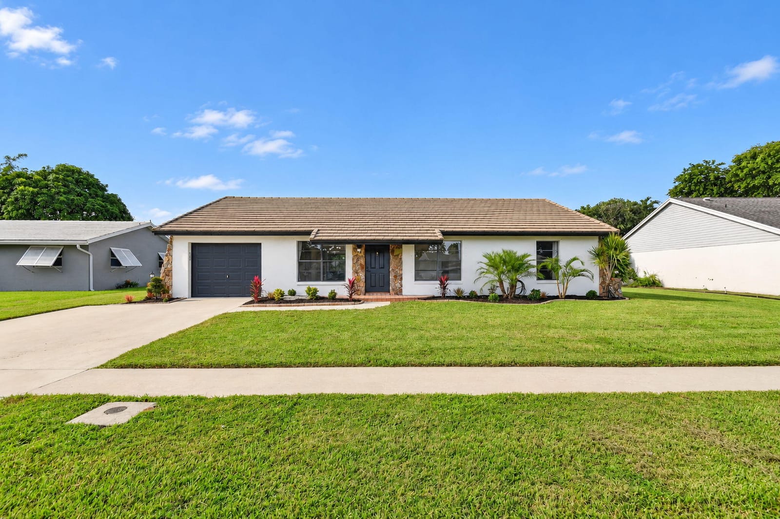 8213 Rose Marie Avenue W, Boynton Beach, FL 33472 photo 1