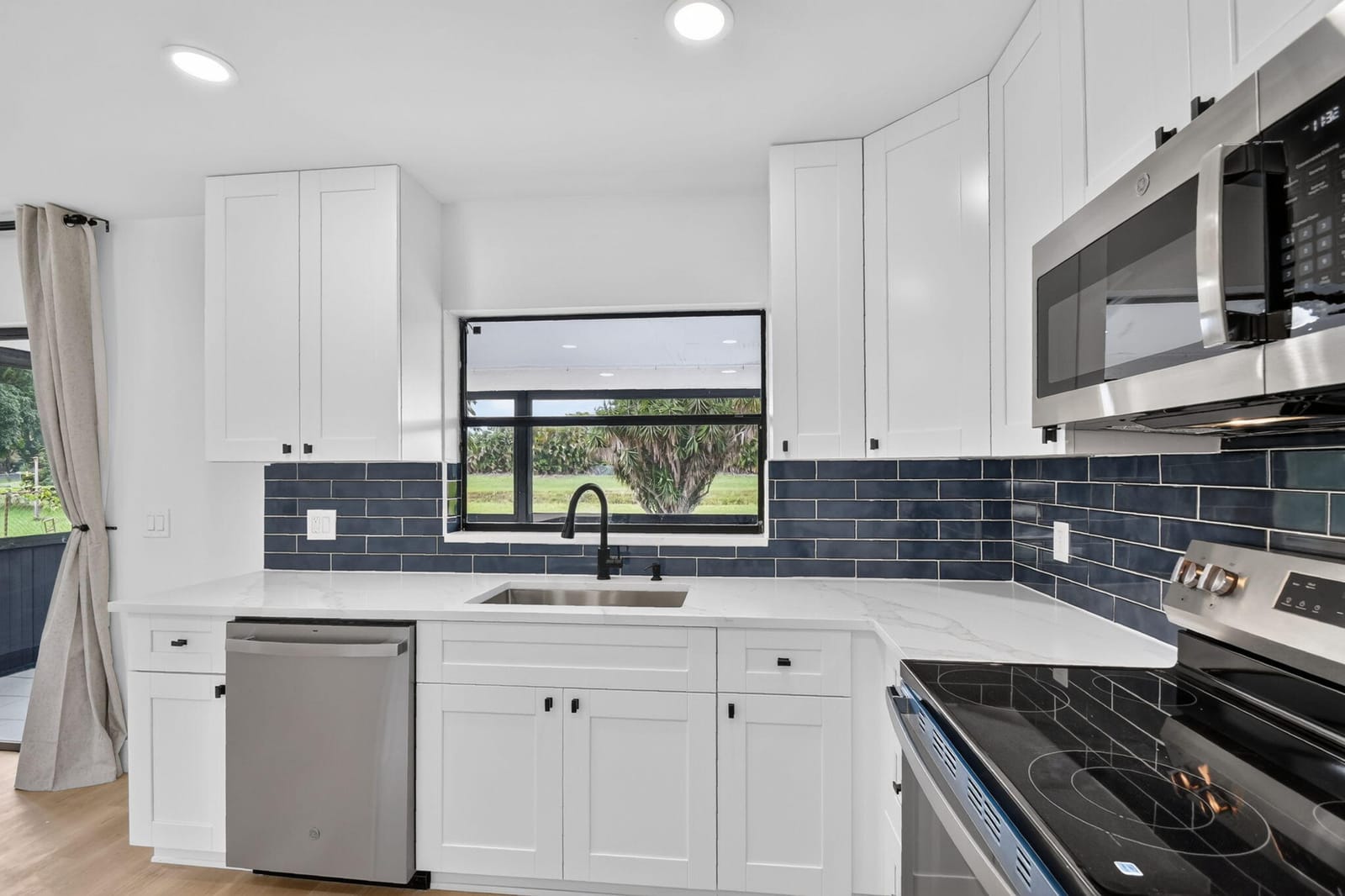 8213 Rose Marie Avenue W, Boynton Beach, FL 33472 photo 14