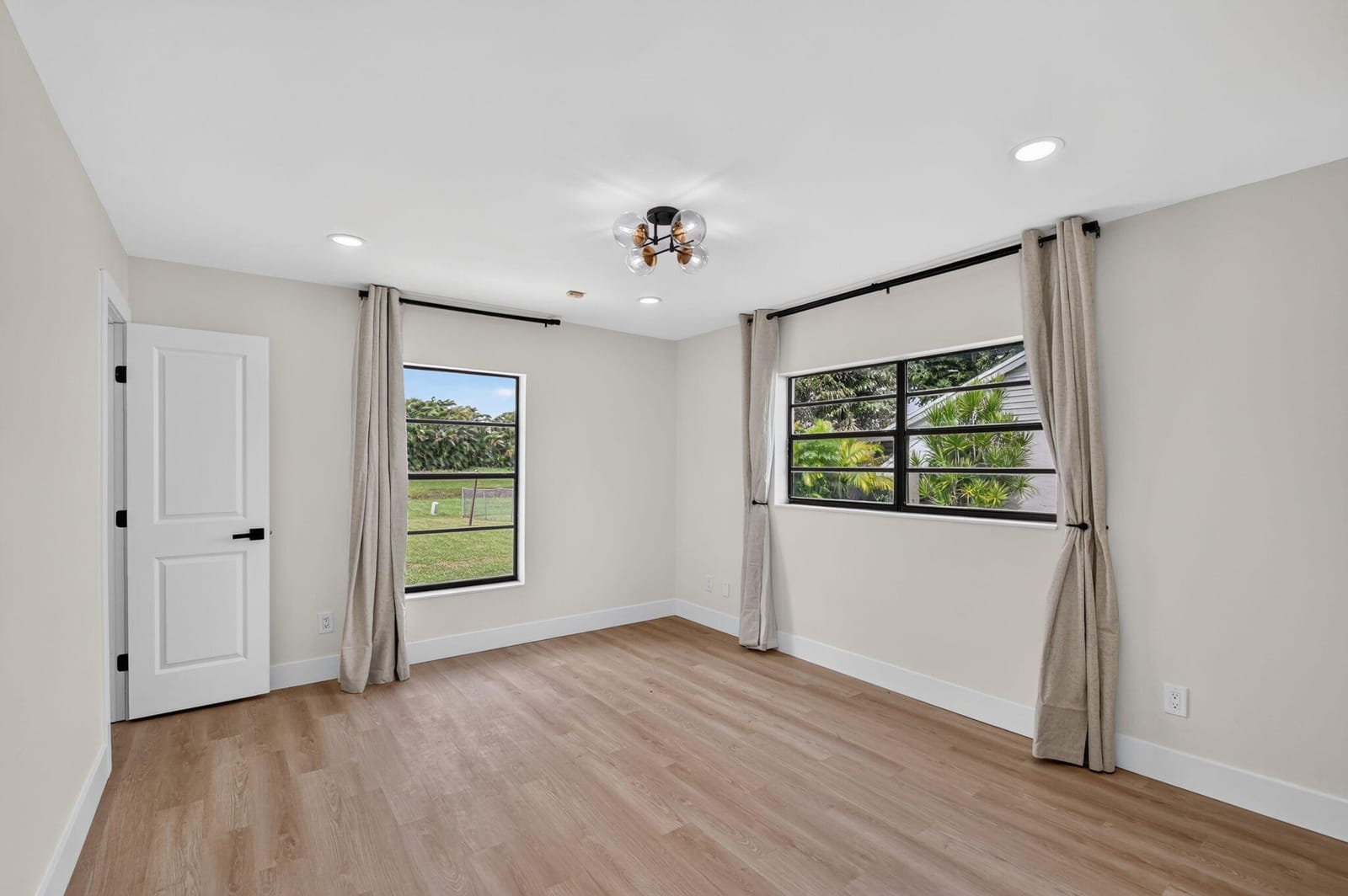 8213 Rose Marie Avenue W, Boynton Beach, FL 33472 photo 16