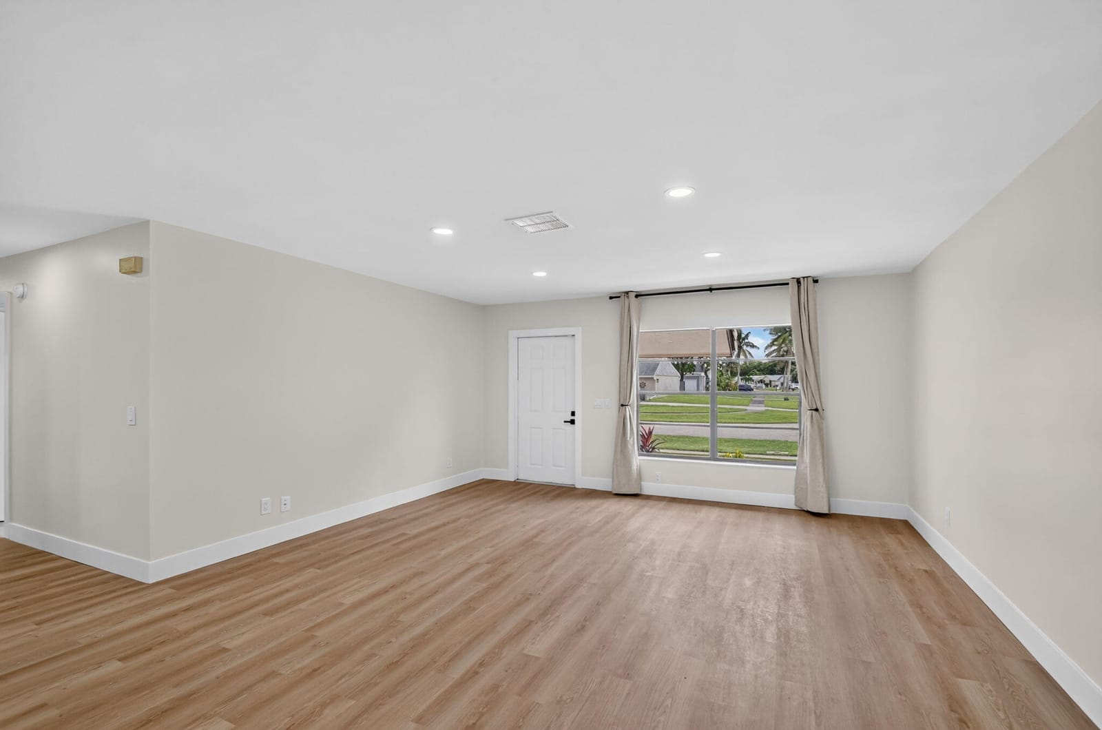 8213 Rose Marie Avenue W, Boynton Beach, FL 33472 photo 8