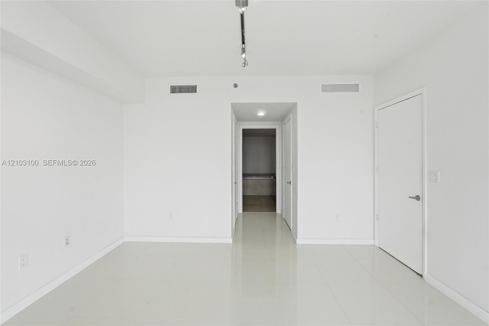 495 Brickell Avenue 4003, Miami, FL 33131 photo 14