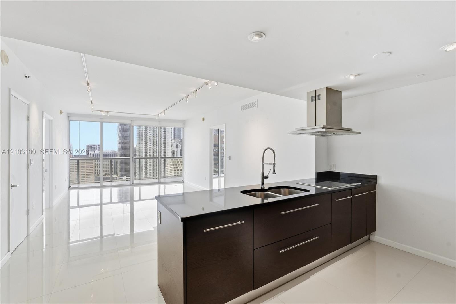 495 Brickell Avenue 4003 — photo 9