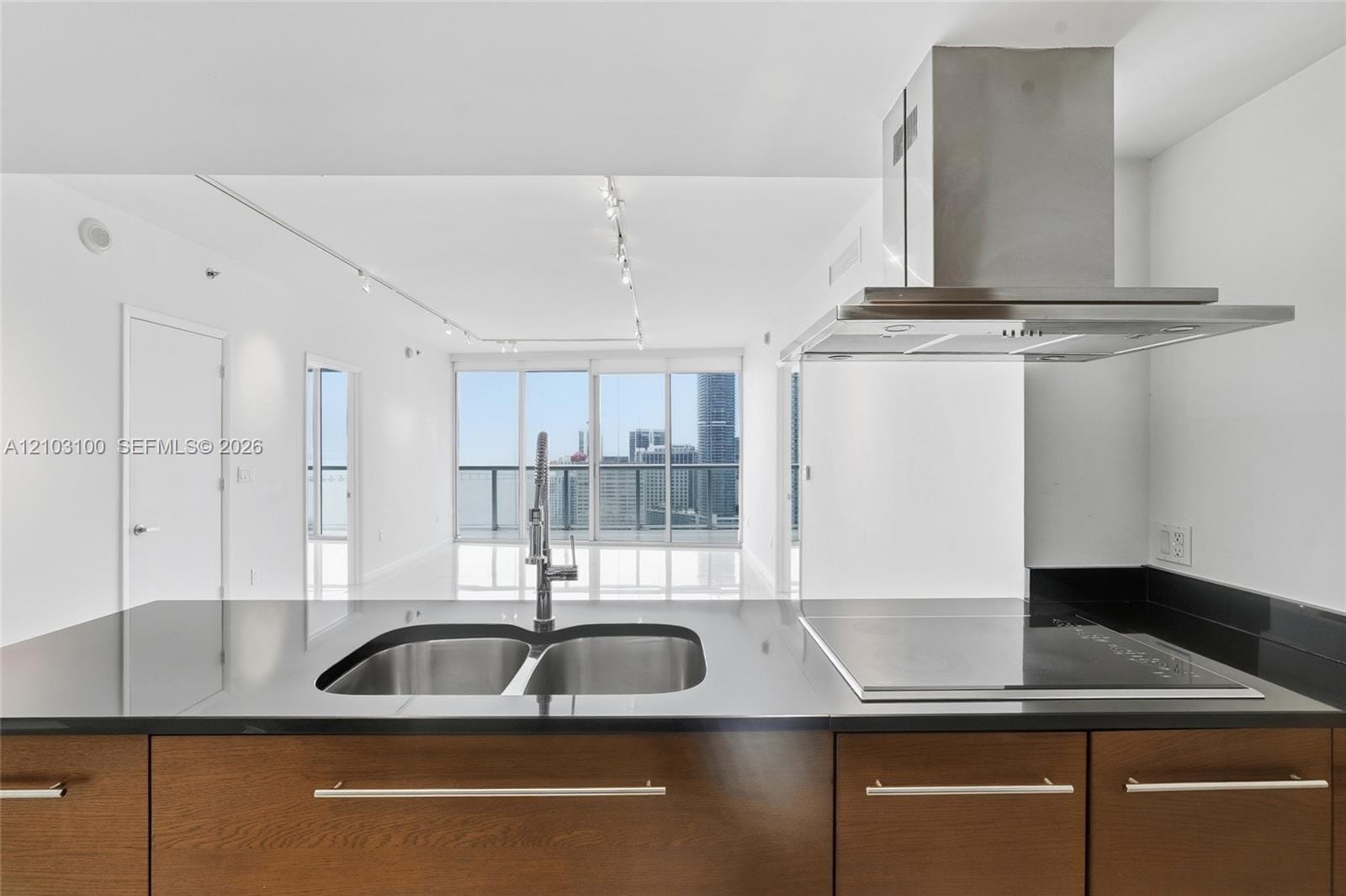 495 Brickell Avenue 4003 — photo 10