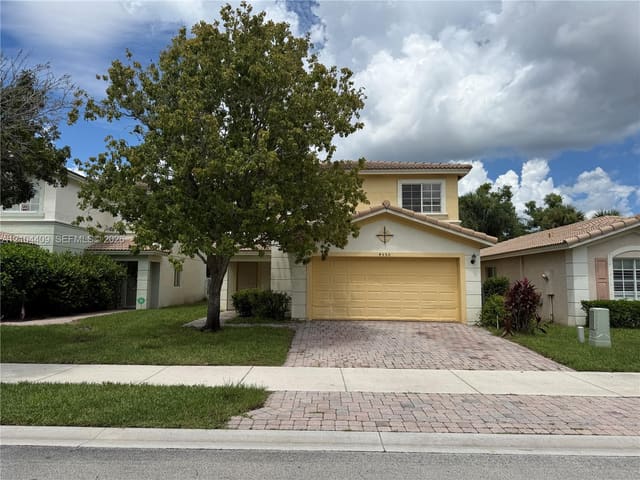 4550 SE Graham Drive, Stuart, FL 34997