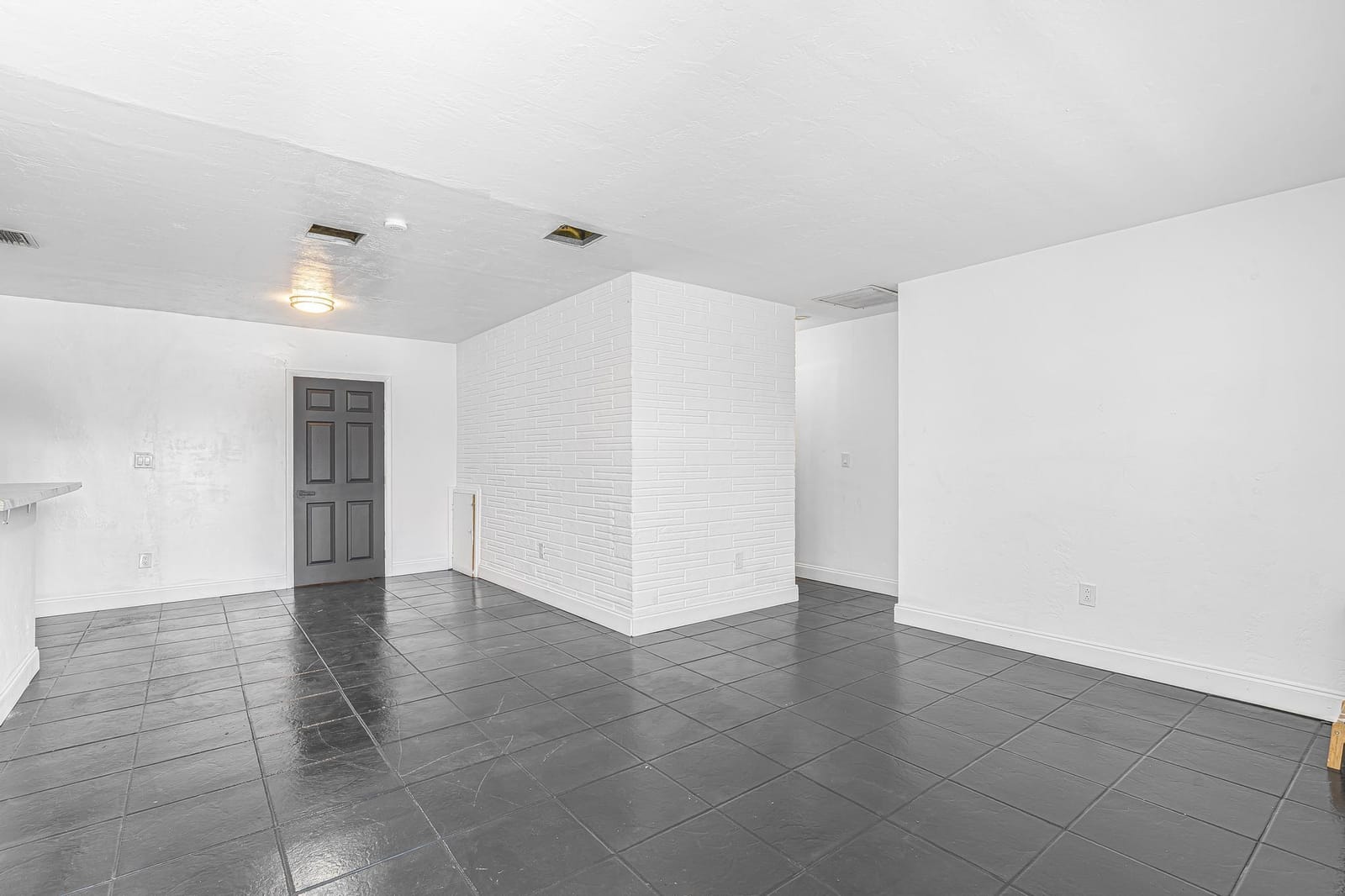 3907 SW 59TH Avenue 1, West Park, FL 33023 photo 8