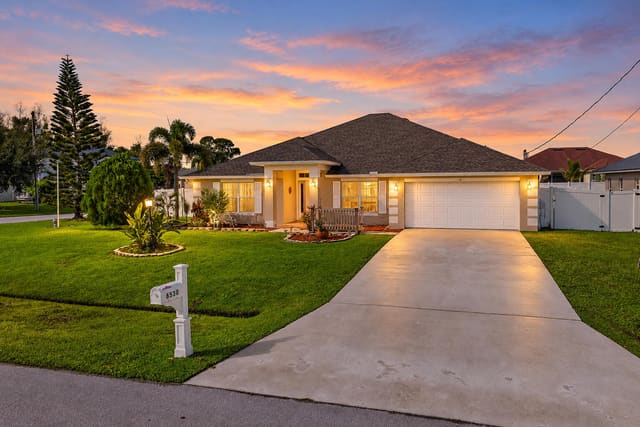 6530 NW Omega Road, Port St. Lucie, FL 34983