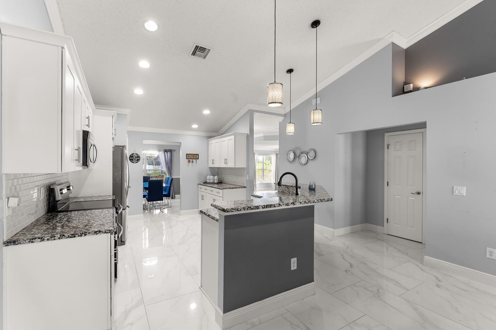 6530 NW Omega Road, Port St. Lucie, FL 34983 photo 11