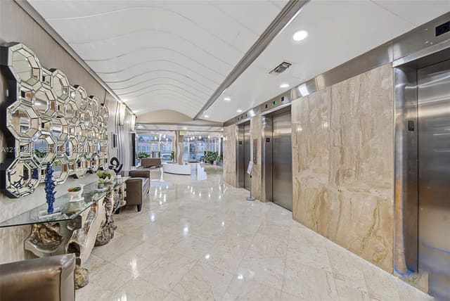 1500 S Ocean Drive 15H, Hollywood, FL 33019
