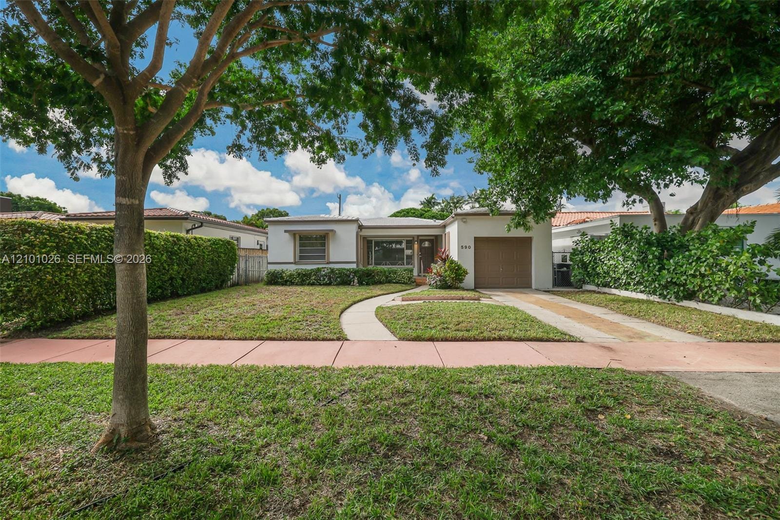 590 W 50th Street, Miami Beach, FL 33140