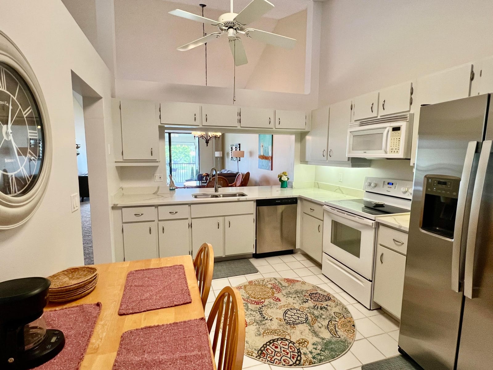 6944 BRIARLAKE Circle 201 — photo 8
