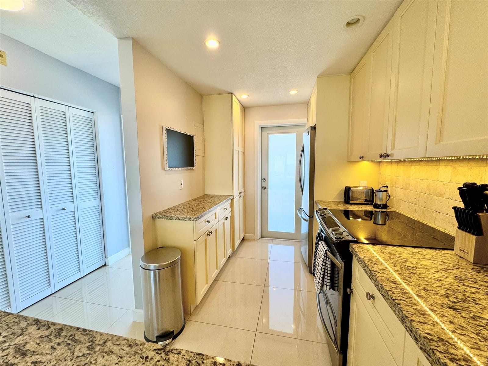 2350 NE 14TH Causeway 703, Fort Lauderdale, FL 33062 photo 12